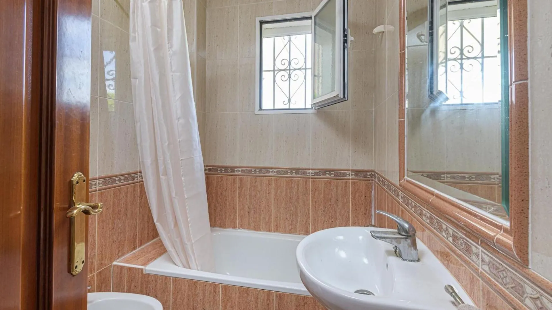 Villa Paisible - Villa With Private Pool In Mijas Santa Fe de los Boliches